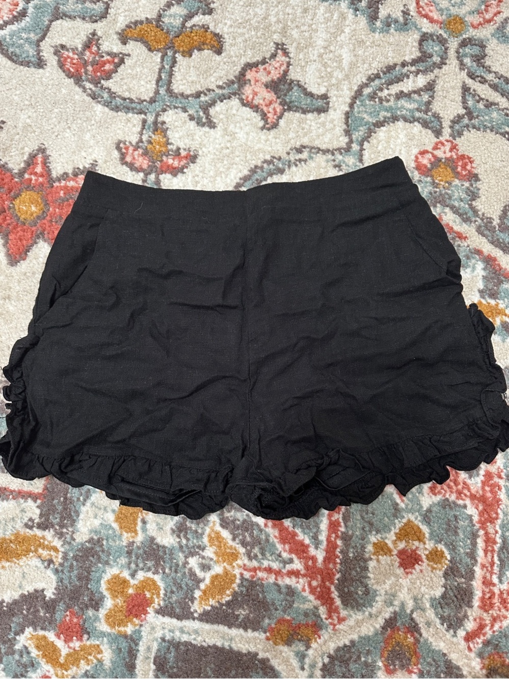 Very J Black High-Waist Ruffle Hem Shorts